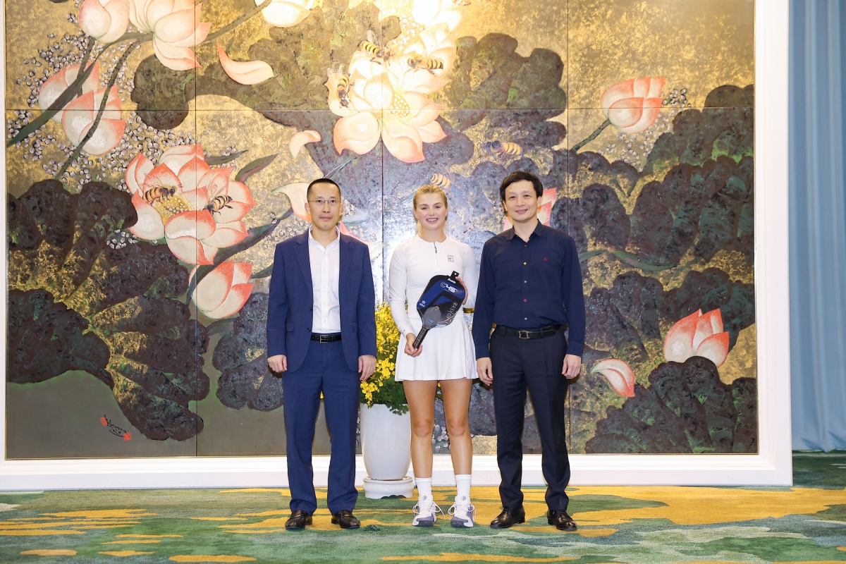 “When Top 1 Meets Top 1”: Anna Leigh Waters đến MB, lan tỏa thông điệp “tốc độ để dẫn đầu” “When Top 1 Meets Top 1”: Anna Leigh Waters đến MB, lan tỏa thông điệp “tốc độ để dẫn đầu”